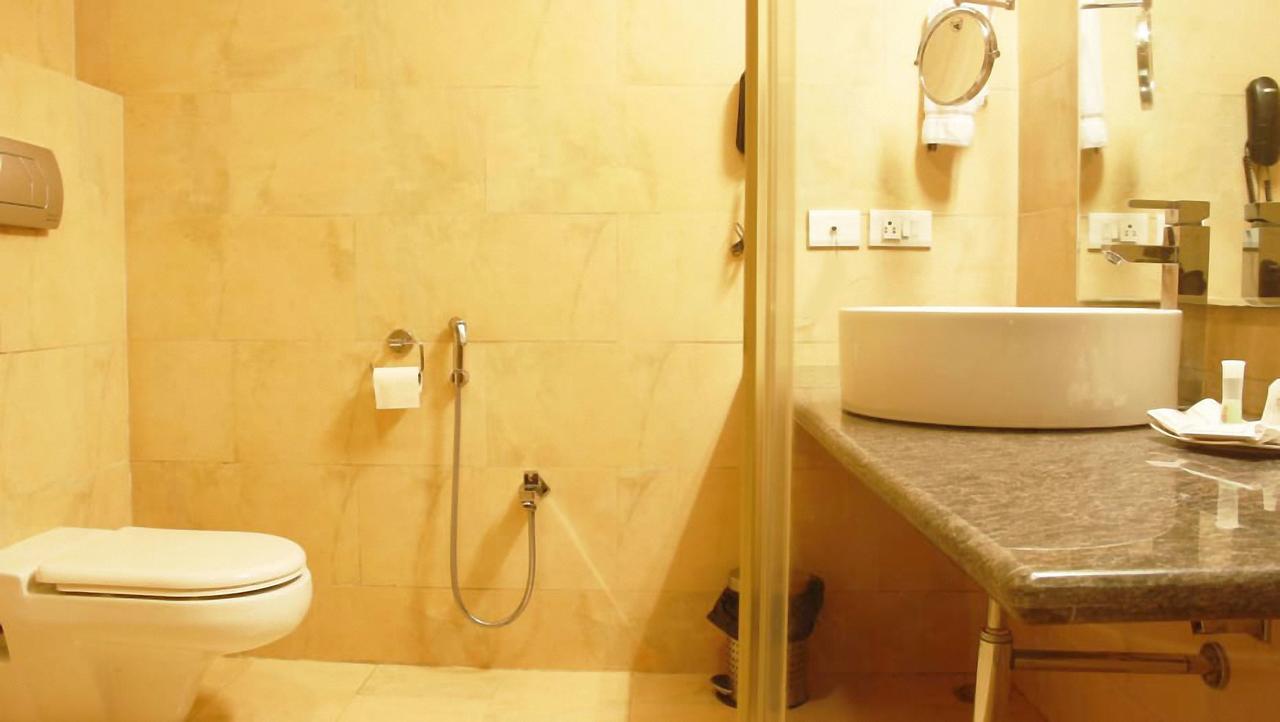 Classic Luxury Service Apartments Βιζαχαπατνάμ Εξωτερικό φωτογραφία