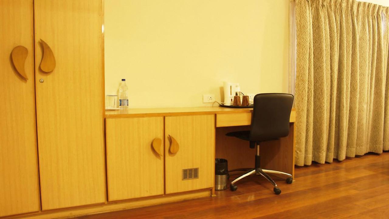Classic Luxury Service Apartments Βιζαχαπατνάμ Εξωτερικό φωτογραφία