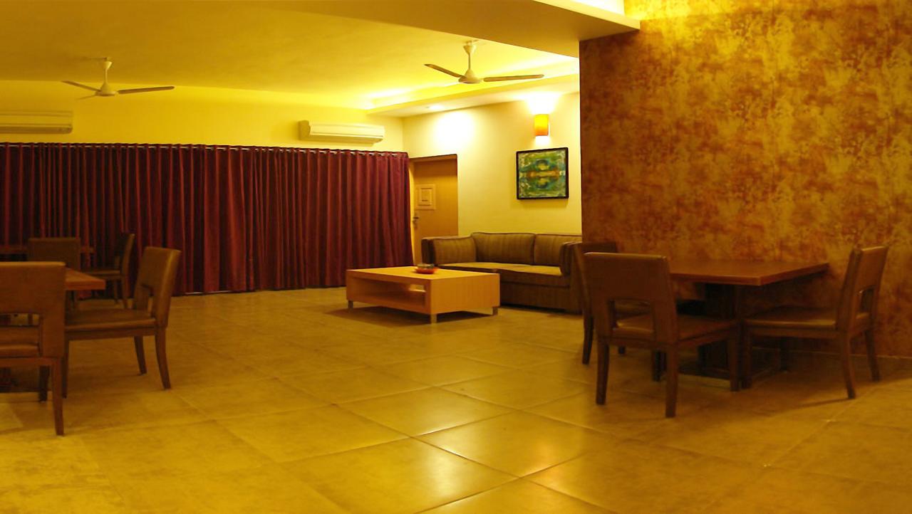 Classic Luxury Service Apartments Βιζαχαπατνάμ Εξωτερικό φωτογραφία