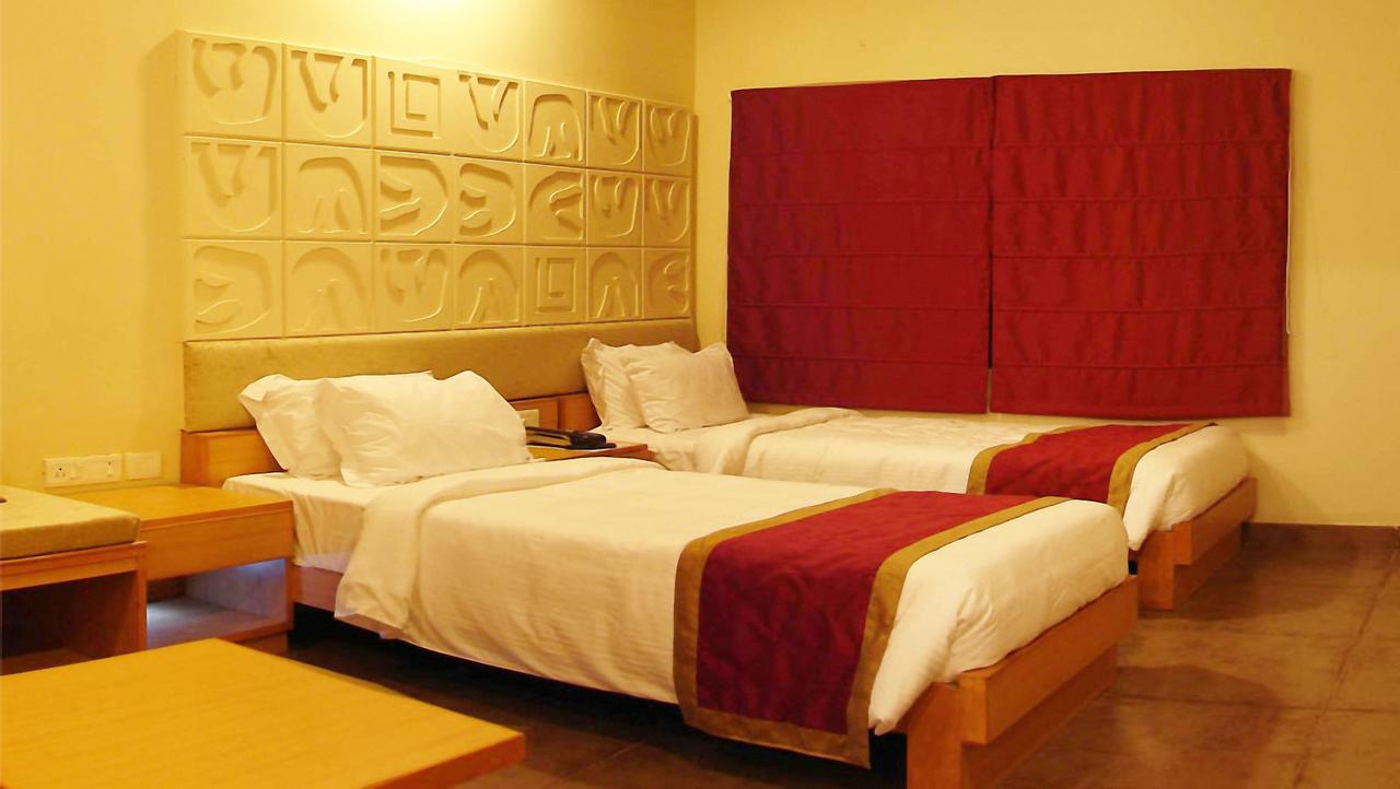 Classic Luxury Service Apartments Βιζαχαπατνάμ Εξωτερικό φωτογραφία